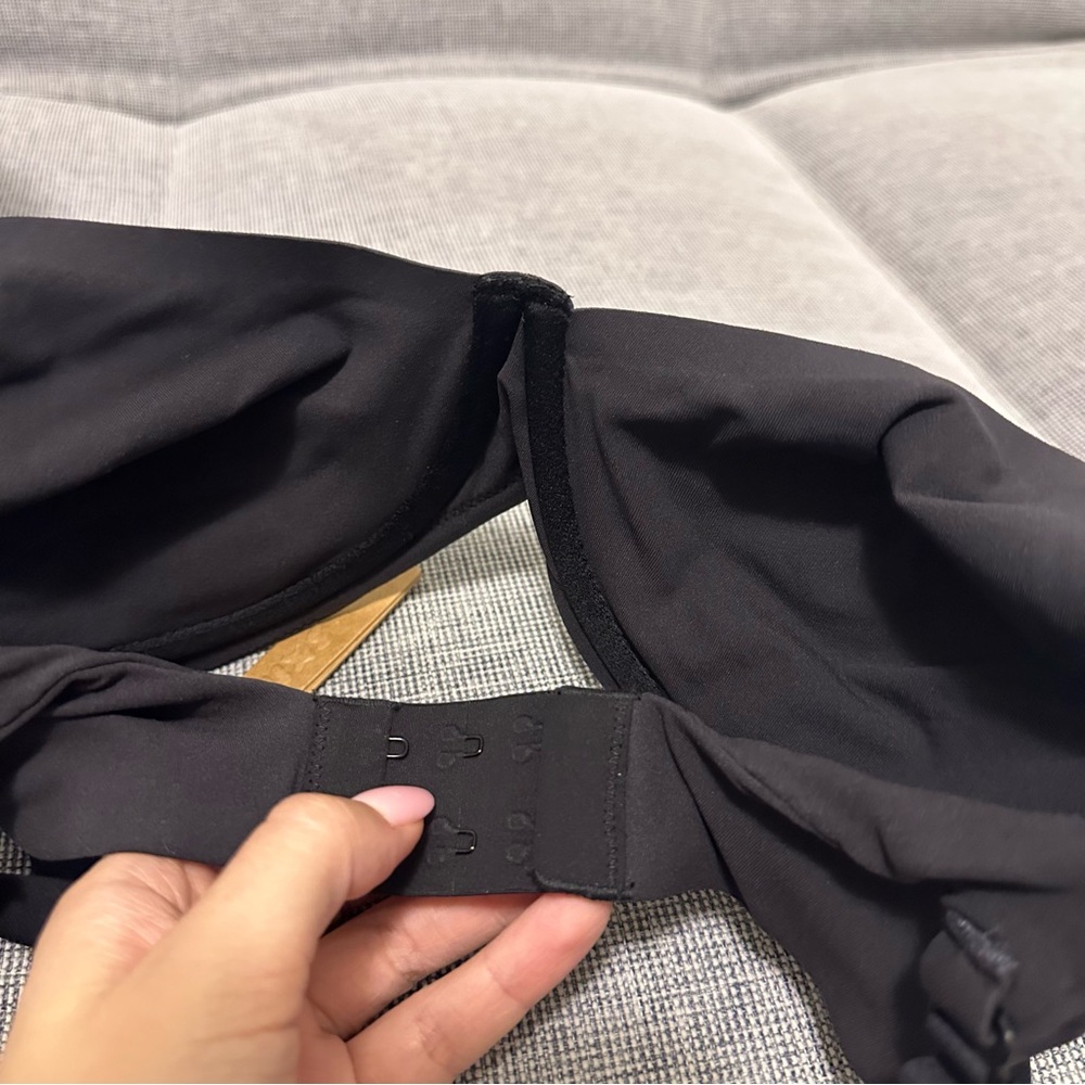 NWT SKIMS 32DDD Onyx/Black Fits Everybody Unlined Demi Bra - Picture 8 of 8